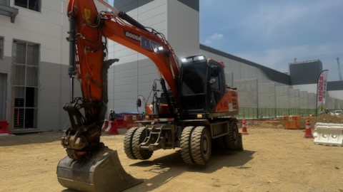 DX140W
