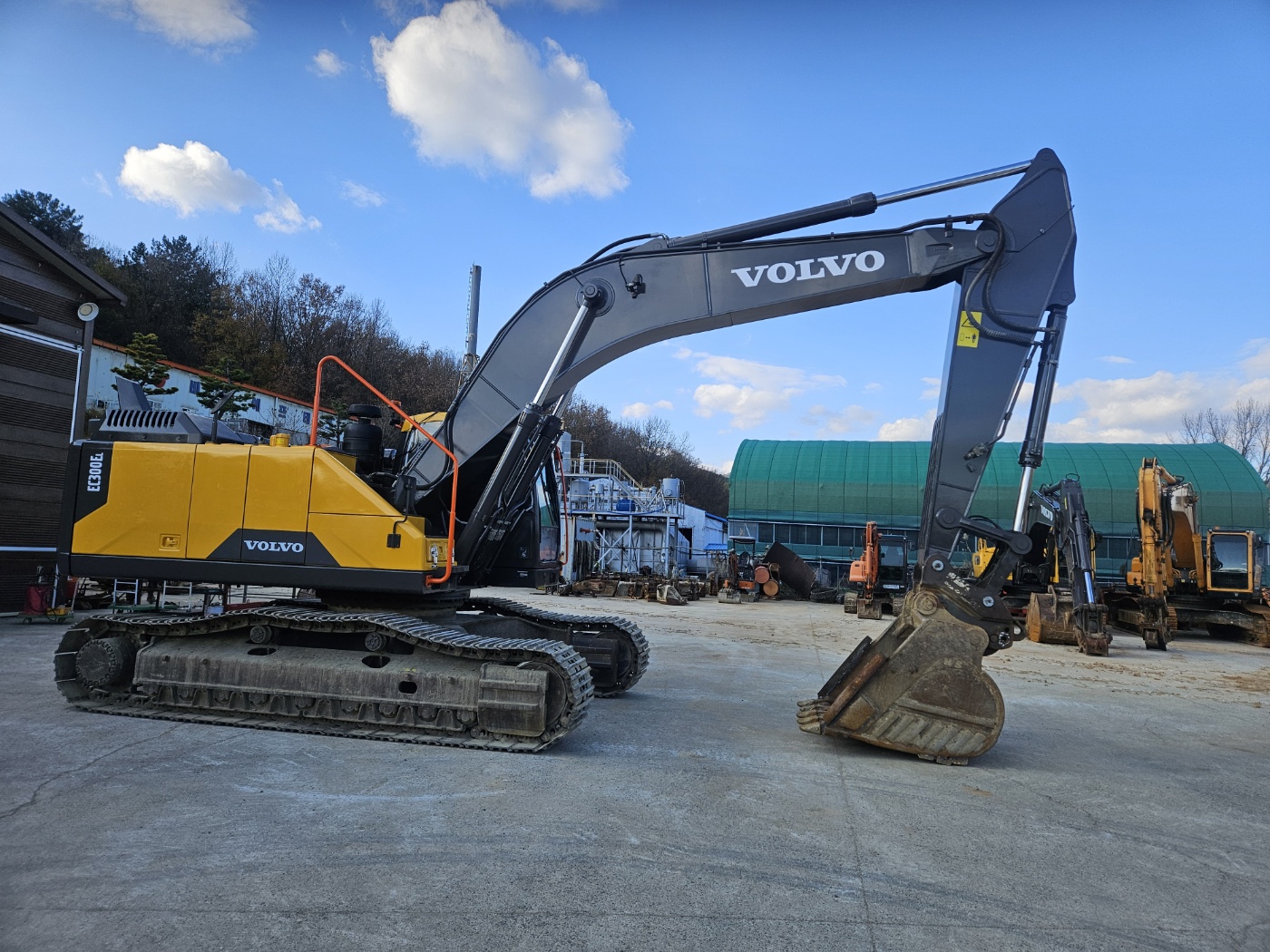EC300E